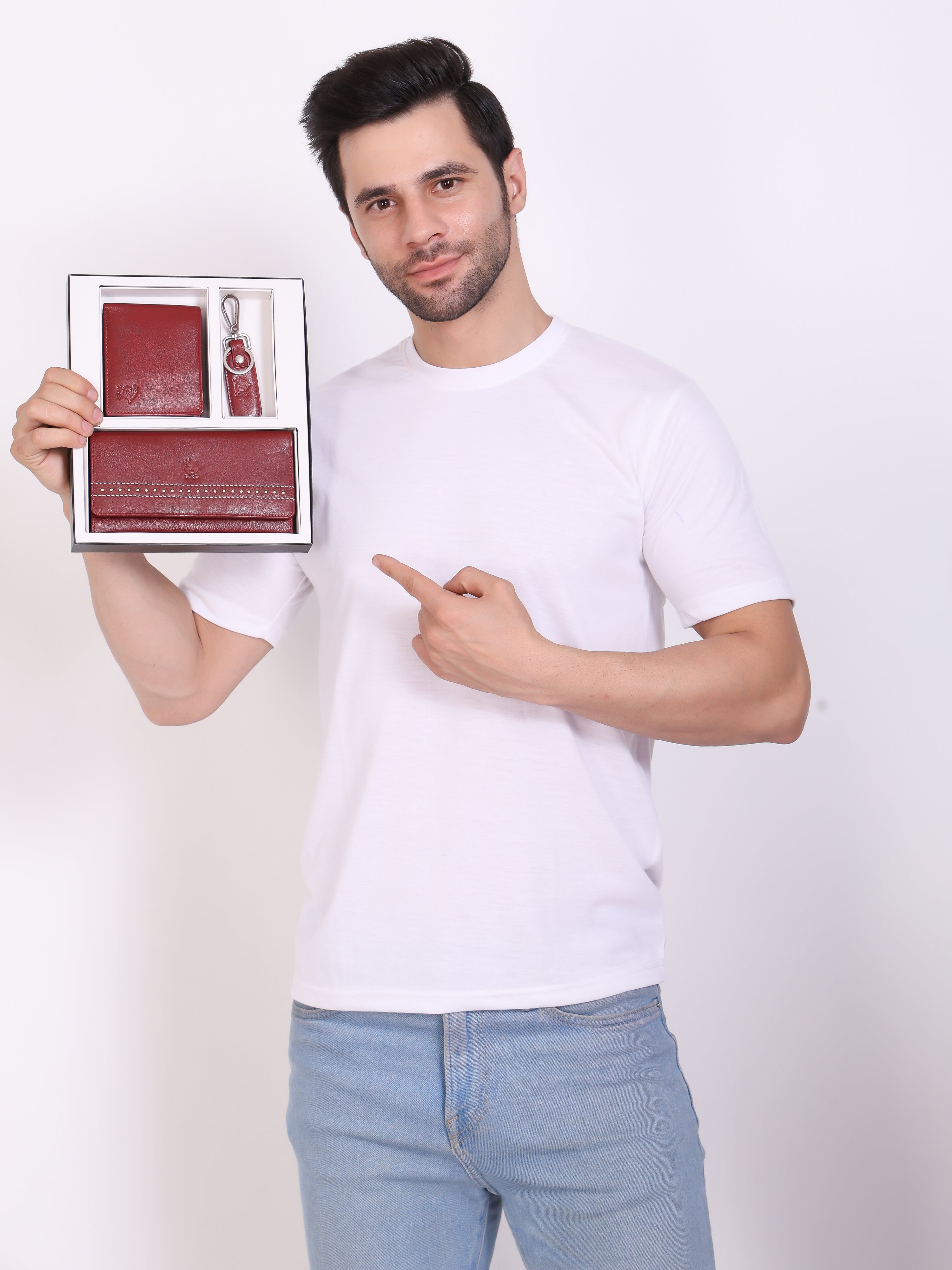 Genuine Leather - Gift Pack , Men Wallet , Women Wallet , Key Ring