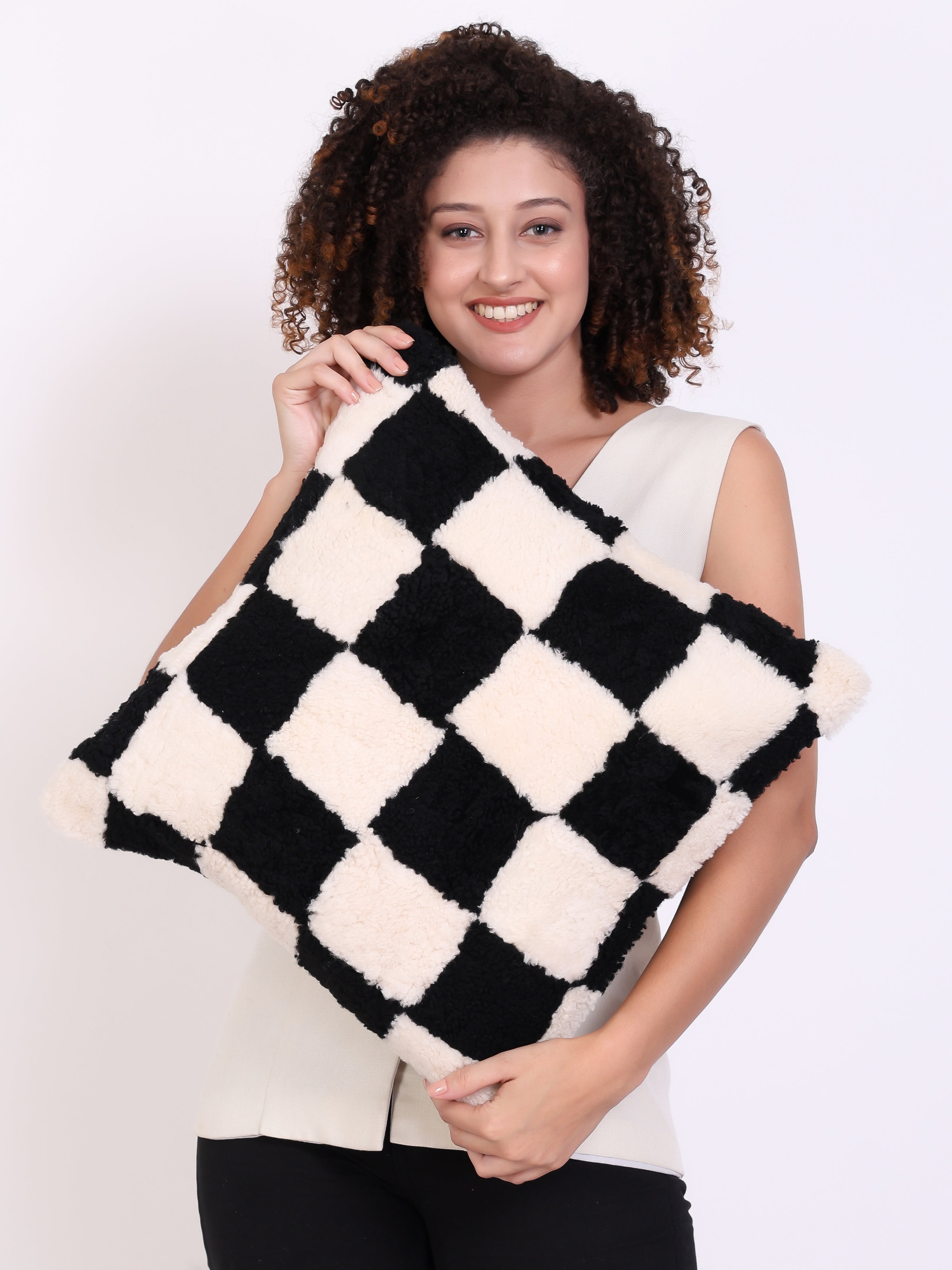 Front - Genuine Fur , Patchwork , Back - Genuine Leather , Luxurious Cushion Cover With Cushion