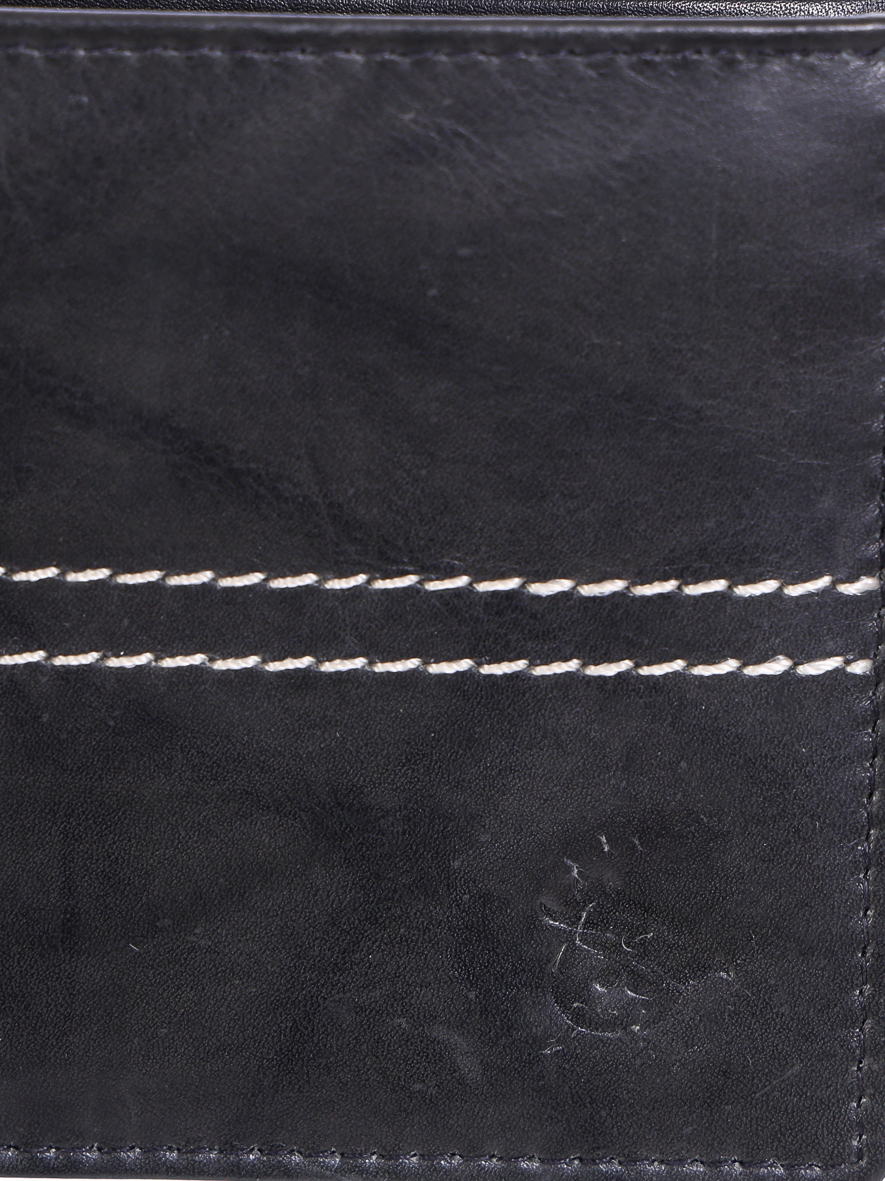 Genuine Leather , Centre Stitch Detail , Men Leather Wallet